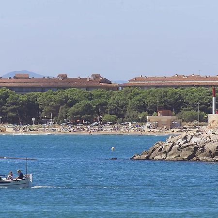 Apartamentos Salles Beach 레스타르티트 외부 사진