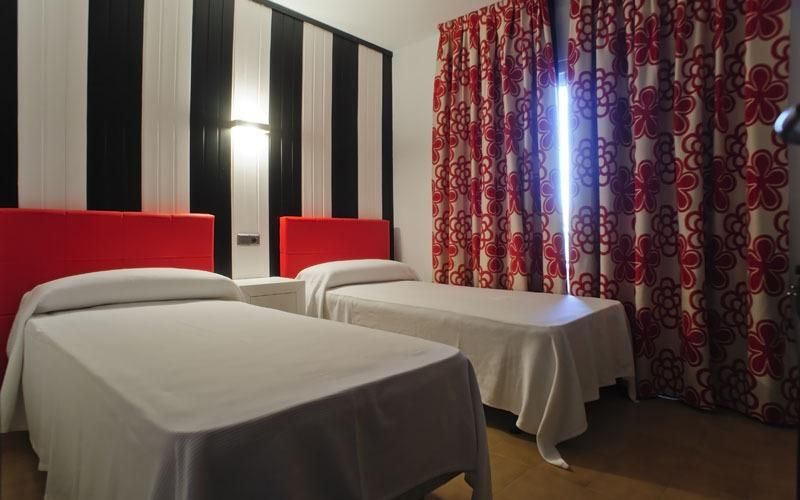 Apartamentos Salles Beach 레스타르티트 외부 사진
