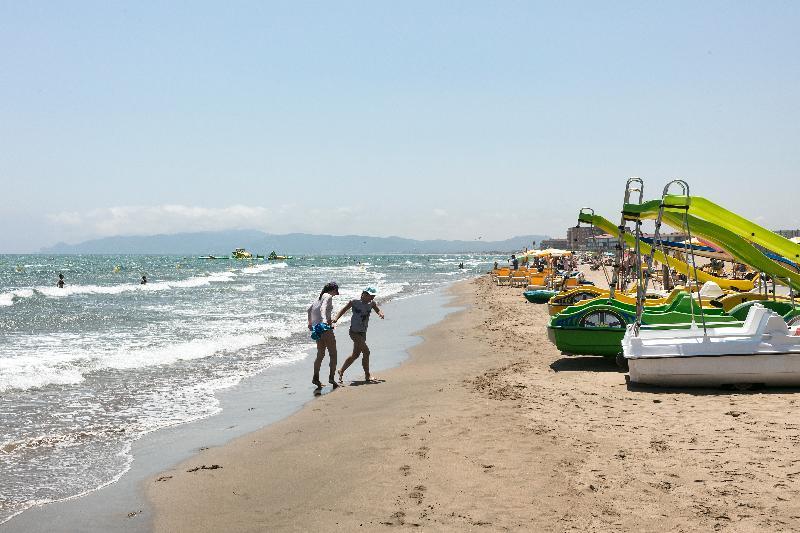 Apartamentos Salles Beach 레스타르티트 외부 사진
