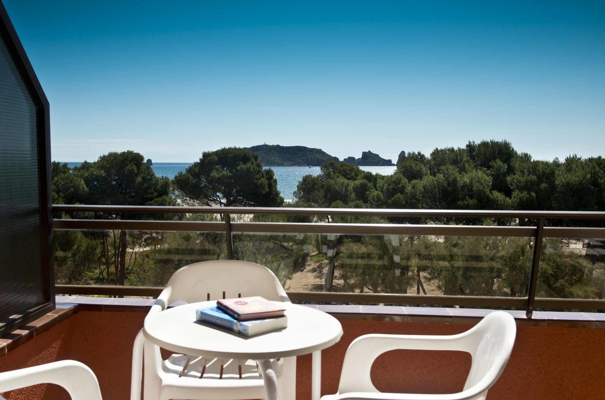Apartamentos Salles Beach 레스타르티트 외부 사진